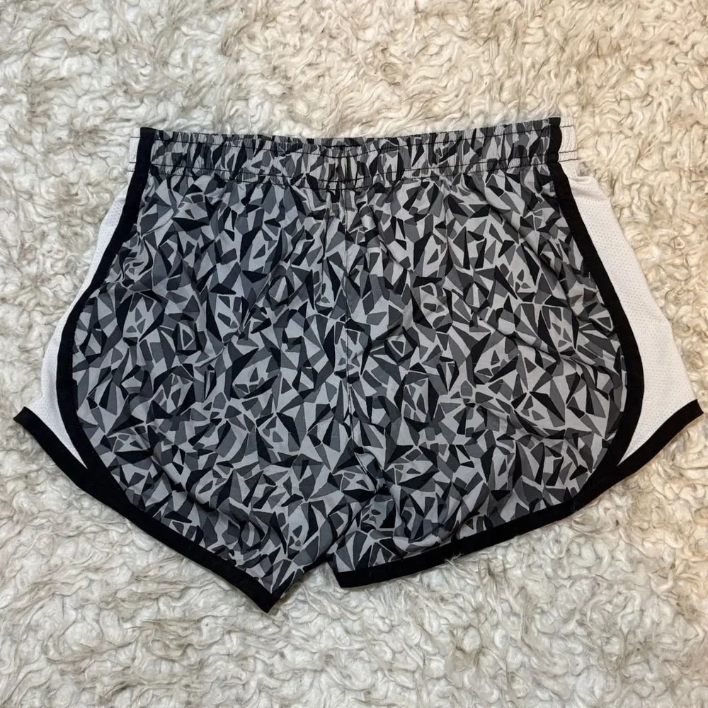 Nike Women's Dri-Fit Tempo‎ Running Shorts Size XS Small Geometric Print